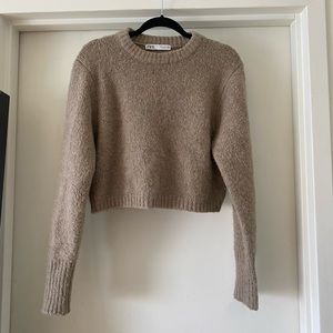 ZARA SWEATER SIZE S